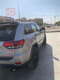 جیپ گراند شیرۆکی